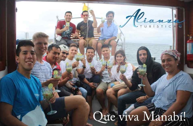Navegando el perfil costero con Alianza Turística Ecuador